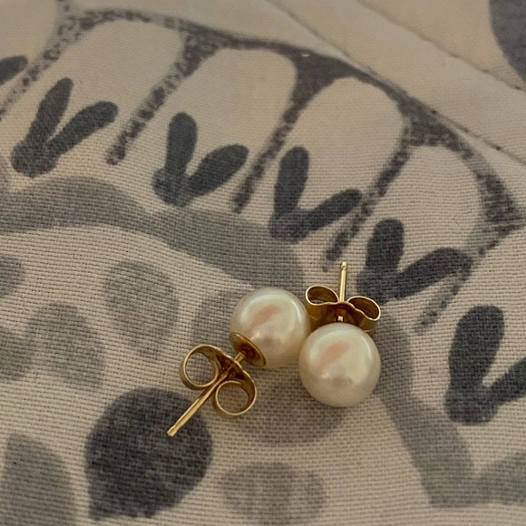 Pearl Earrings, Yellow Gold 14K - Picture 4 of 4
